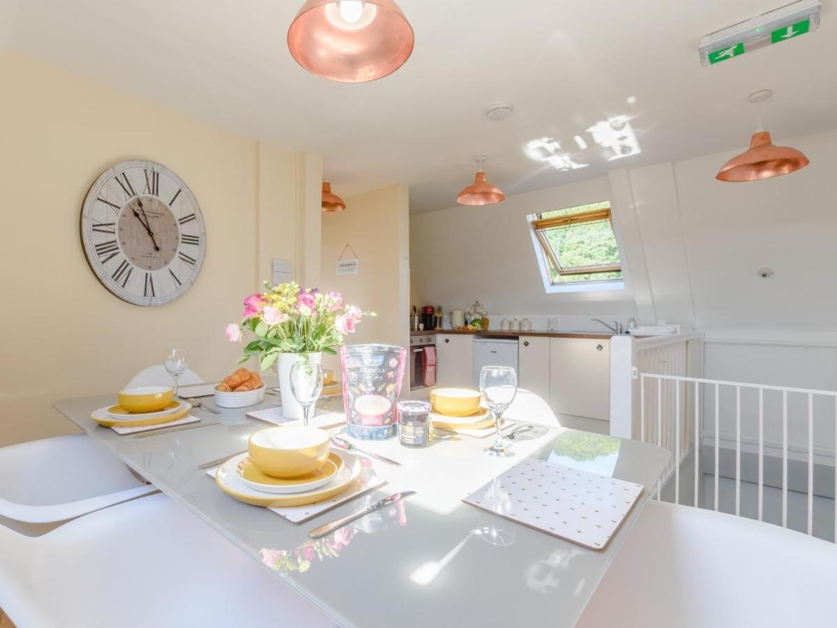 Waters Edge Apartment Ystradgynlais Extérieur photo