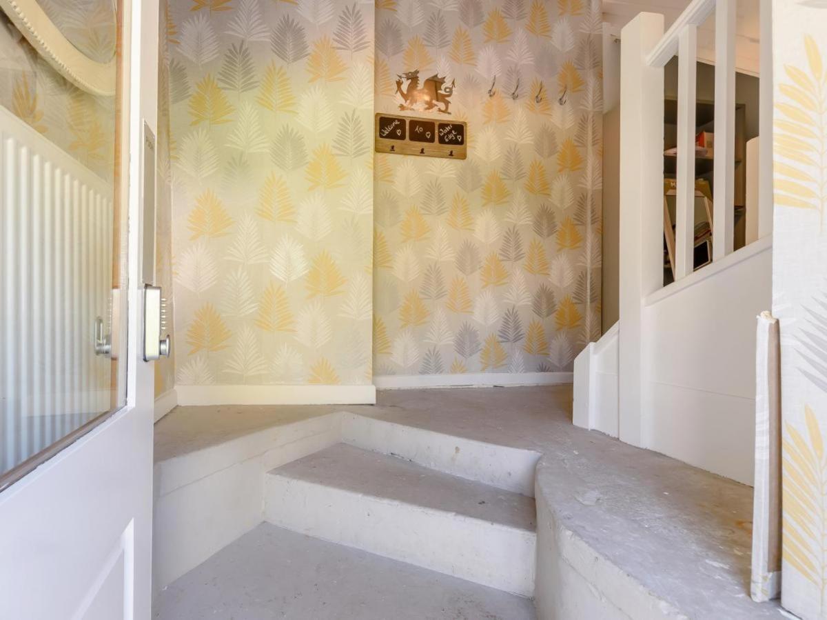 Waters Edge Apartment Ystradgynlais Extérieur photo