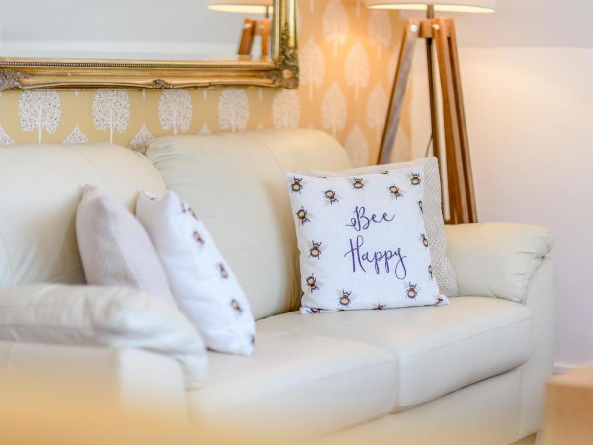 Waters Edge Apartment Ystradgynlais Extérieur photo